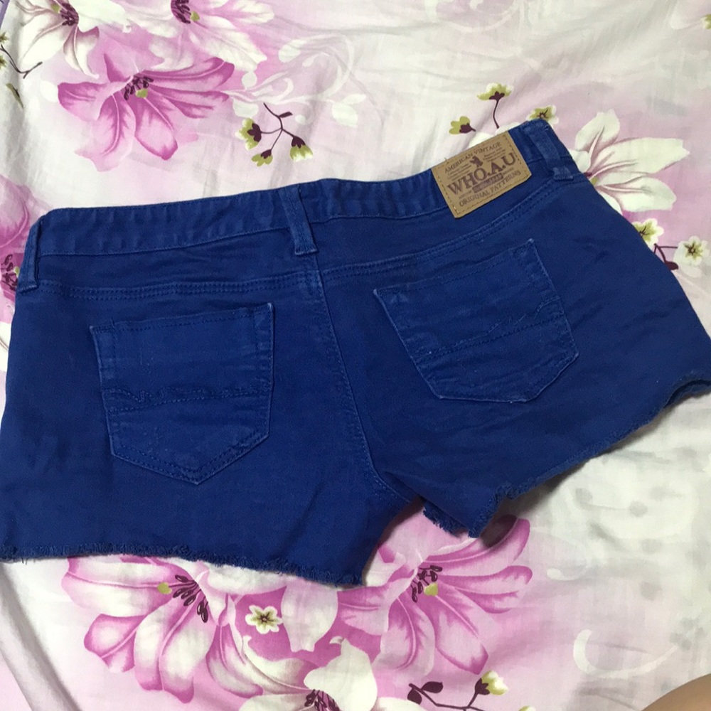 Shorts - Picture 2 of 8